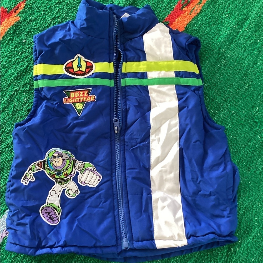 Buzz Lightyear Blue Vest with White and Green Stripes-SZ 7
F3